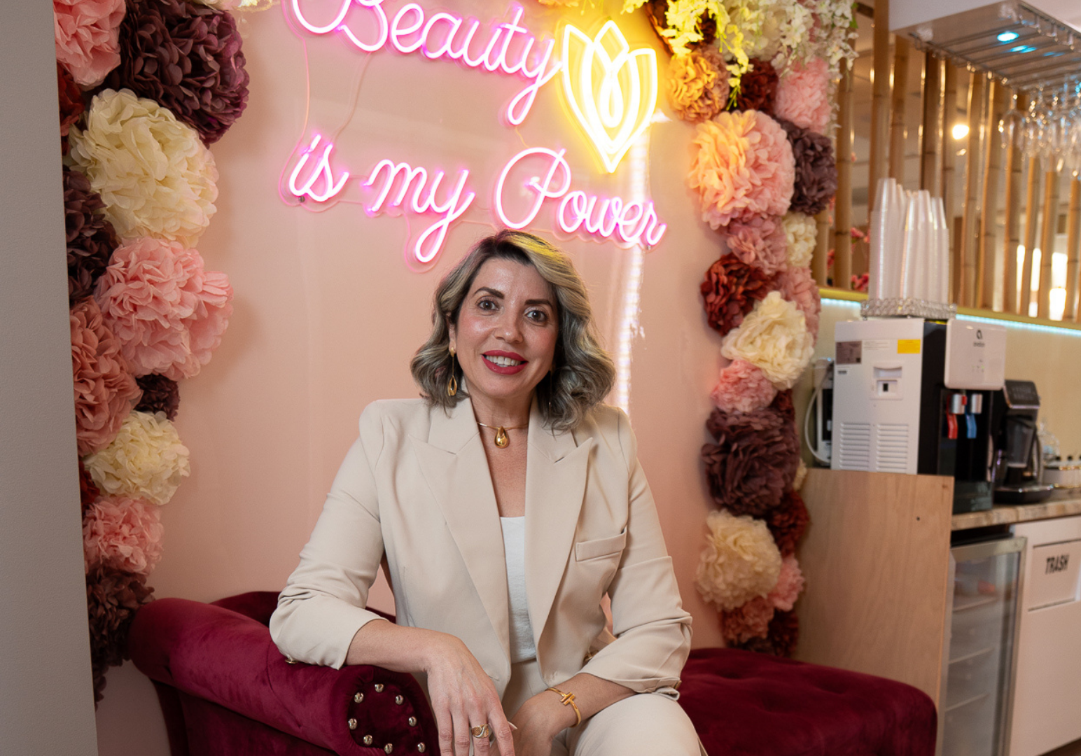 Elaine - Especialista em estética